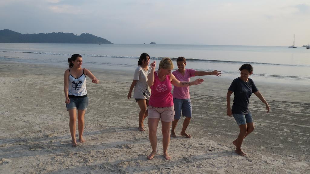 Frog Beach House Koh Phayam Dış mekan fotoğraf