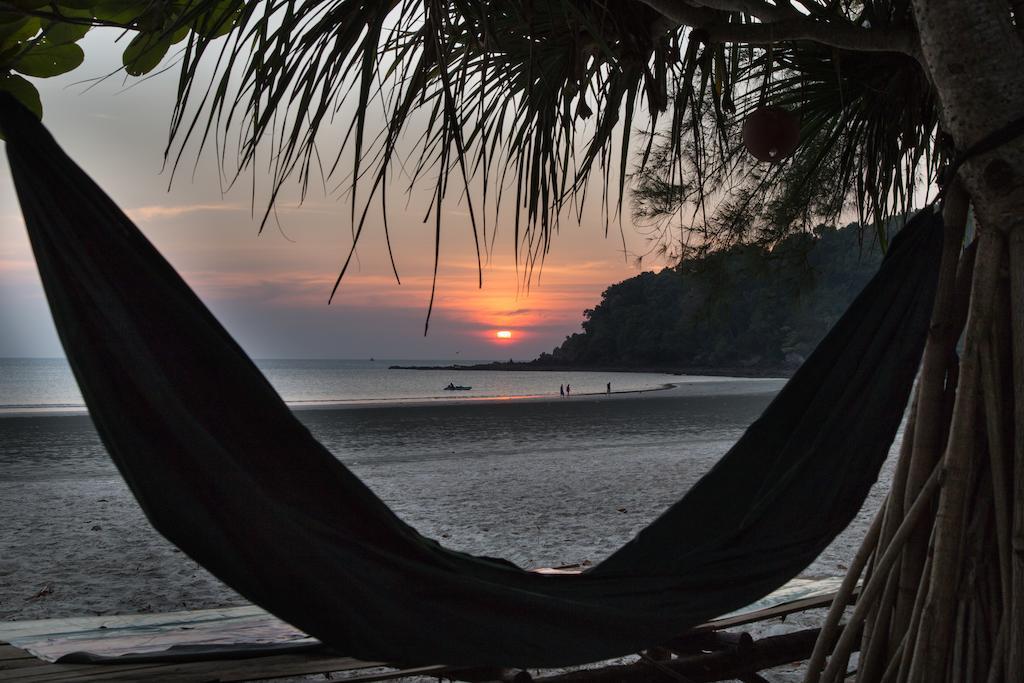 Frog Beach House Koh Phayam Dış mekan fotoğraf