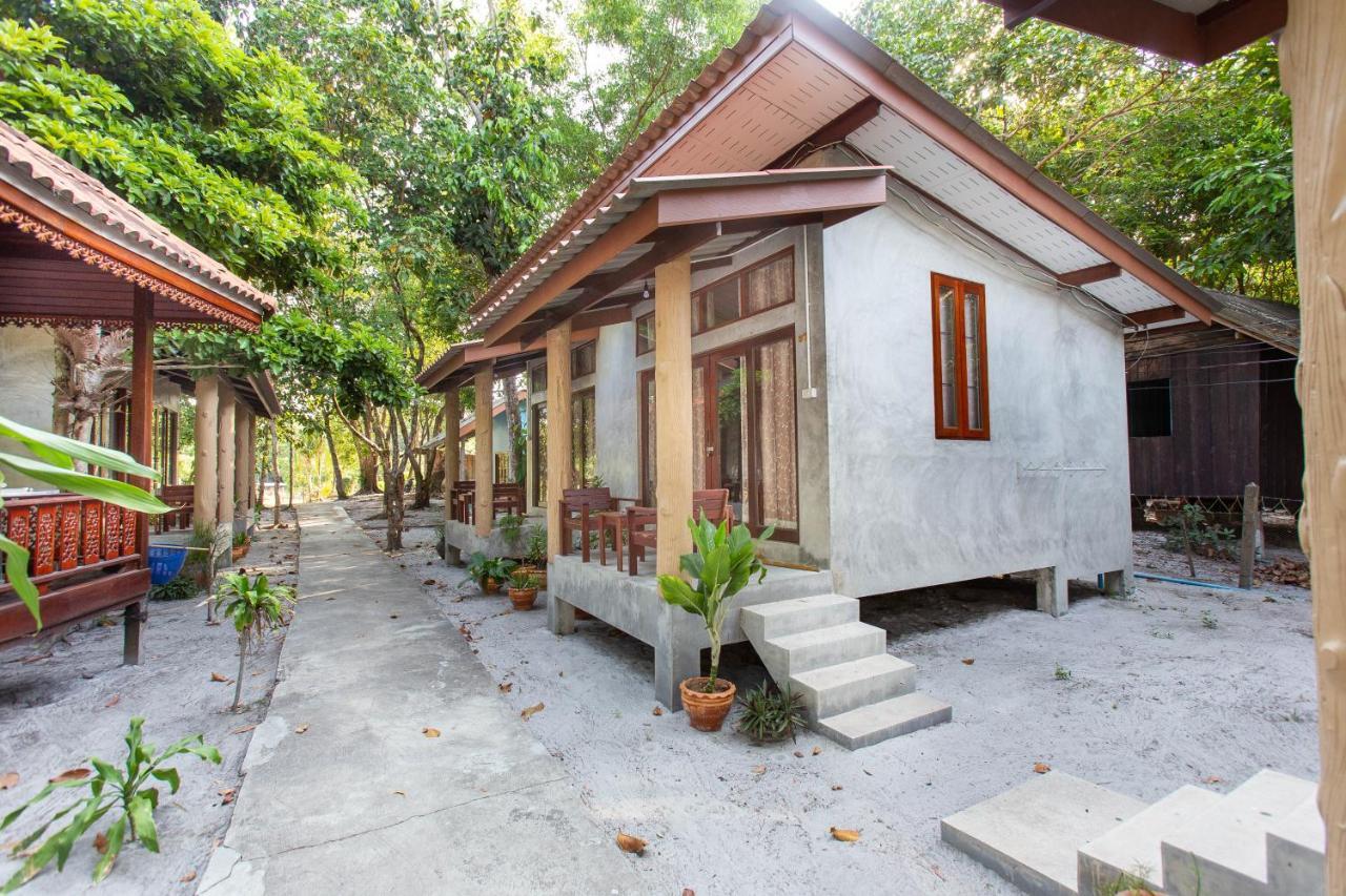 Frog Beach House Koh Phayam Dış mekan fotoğraf